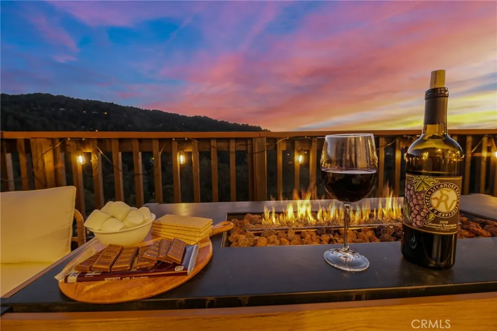 820 Arbula Crestline, CA 92325