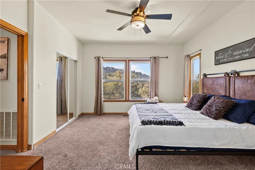 820 Arbula Crestline, CA 92325