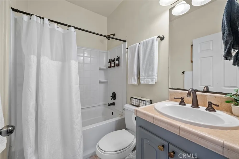 820 Arbula Crestline, CA 92325