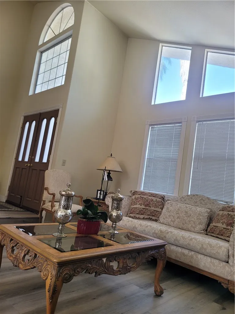 2905 Inglewood Avenue Redondo Beach, CA 90278