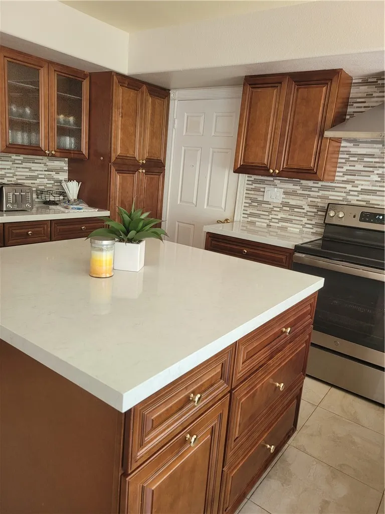 2905 Inglewood Avenue Redondo Beach, CA 90278
