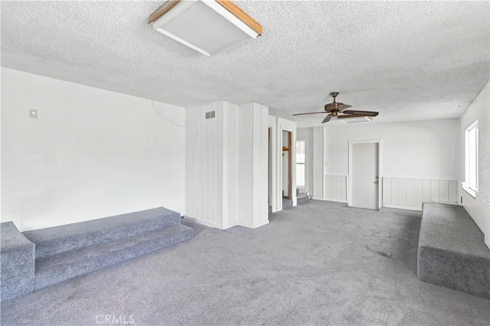 15037 Miami Apple Valley, CA 92307