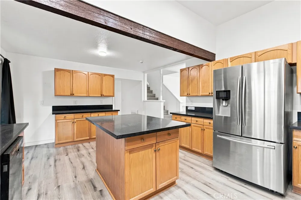 15037 Miami Apple Valley, CA 92307