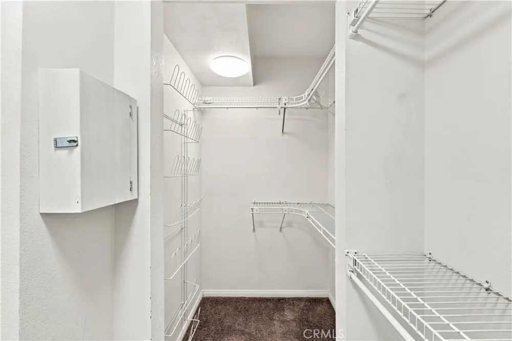 15037 Miami Apple Valley, CA 92307