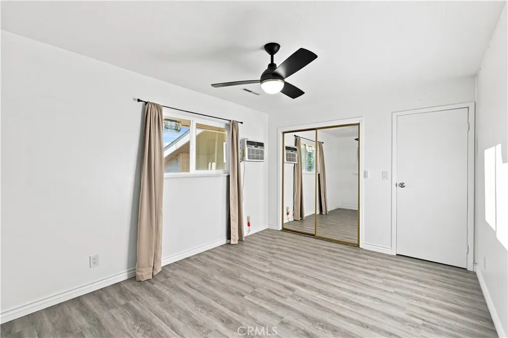 15037 Miami Apple Valley, CA 92307