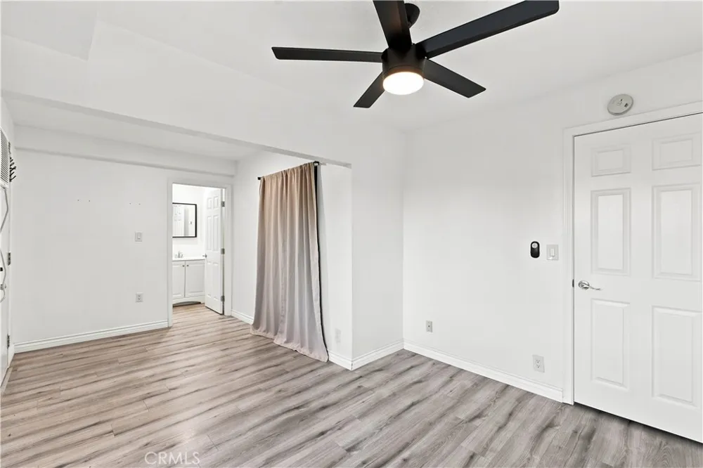 15037 Miami Apple Valley, CA 92307