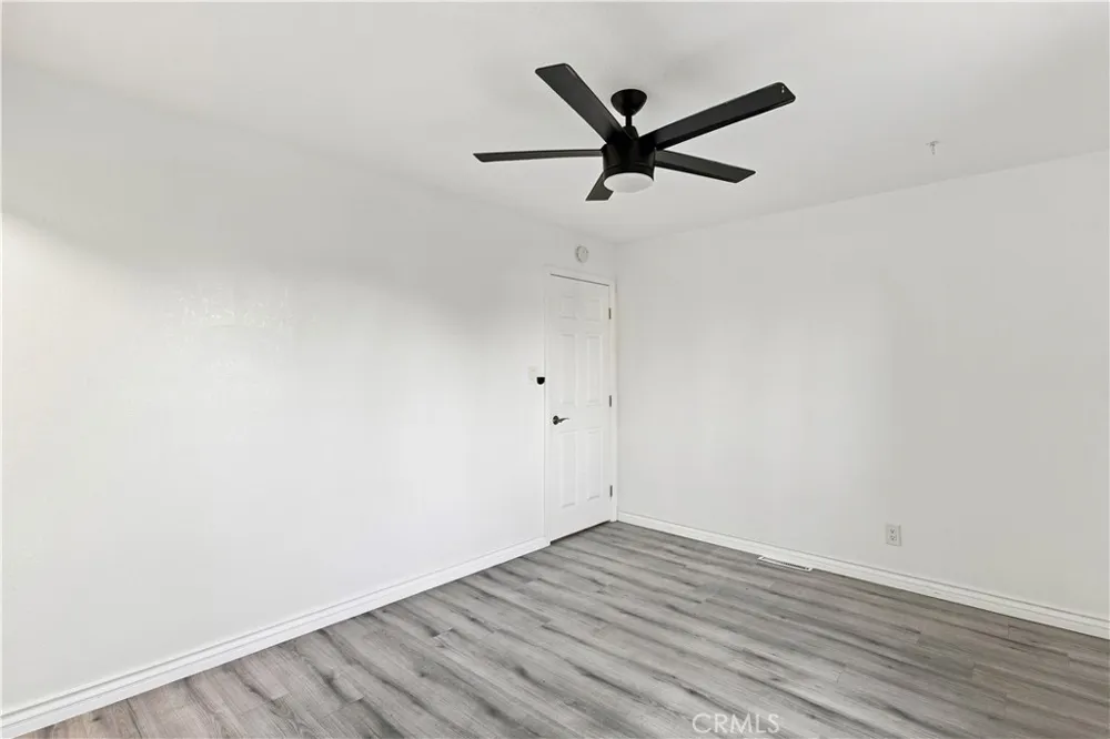 15037 Miami Apple Valley, CA 92307