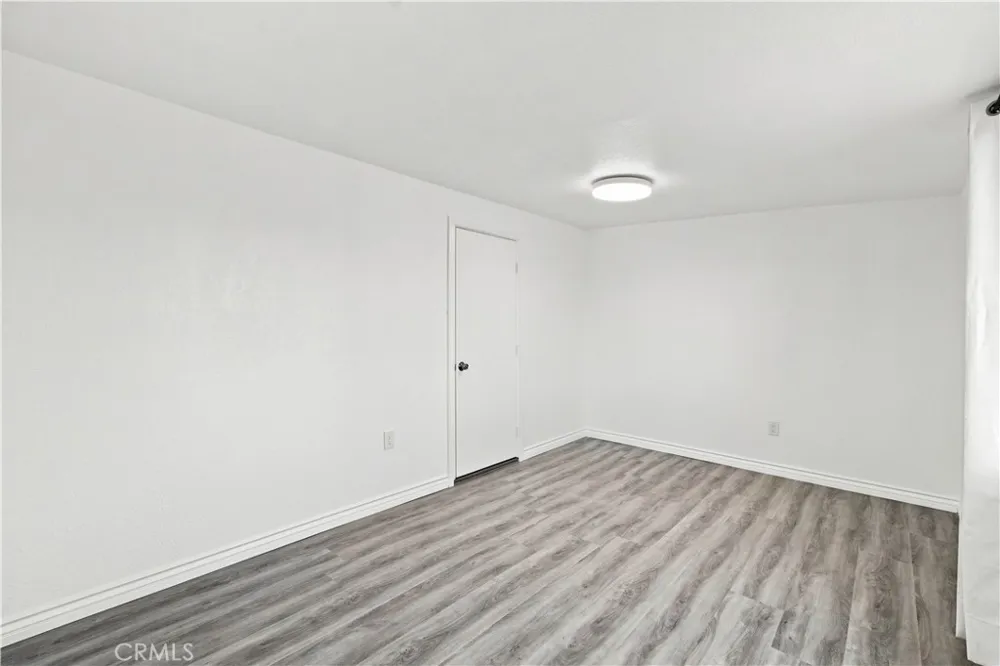 15037 Miami Apple Valley, CA 92307