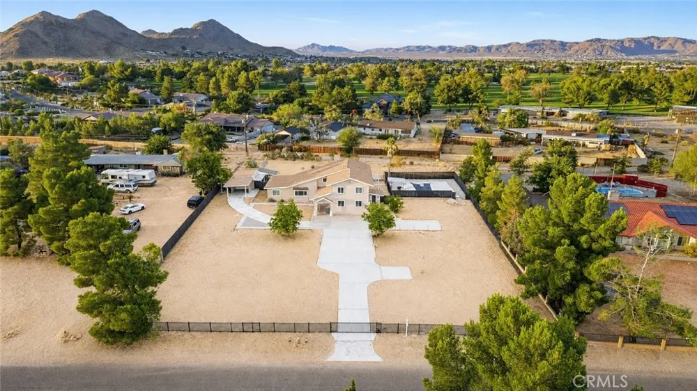 15037 Miami Apple Valley, CA 92307