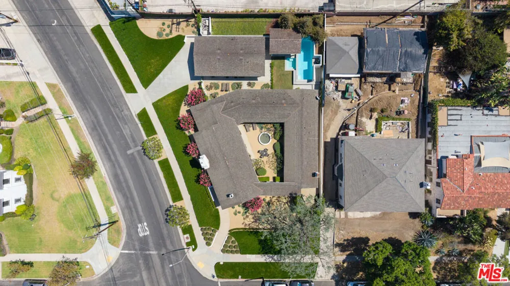 800 S Plymouth Boulevard Los Angeles, CA 90005