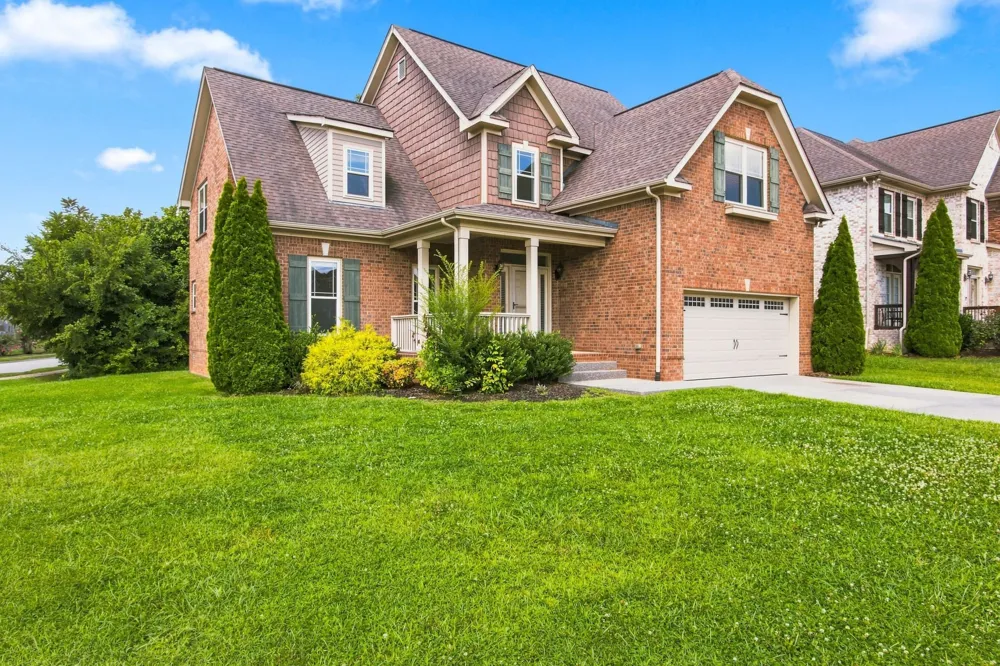3001 Foust Dr Spring Hill, TN 37174