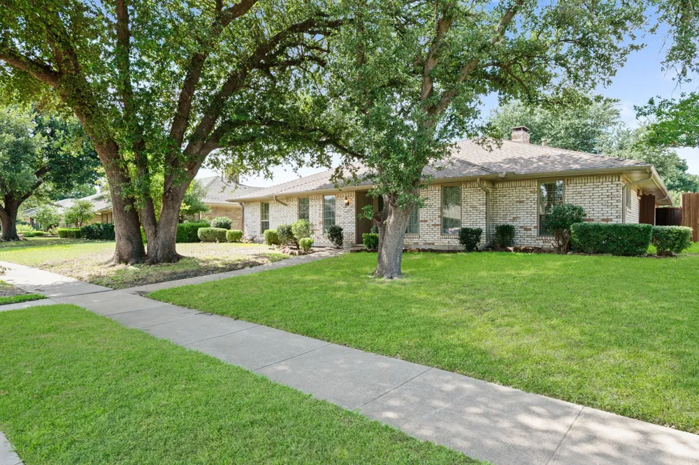 621 Harvest Glen Drive Richardson, TX 75081