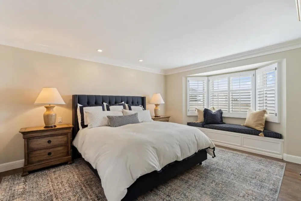 Mission 3 NW of 4th Avenue #5 Carmel, CA 93921