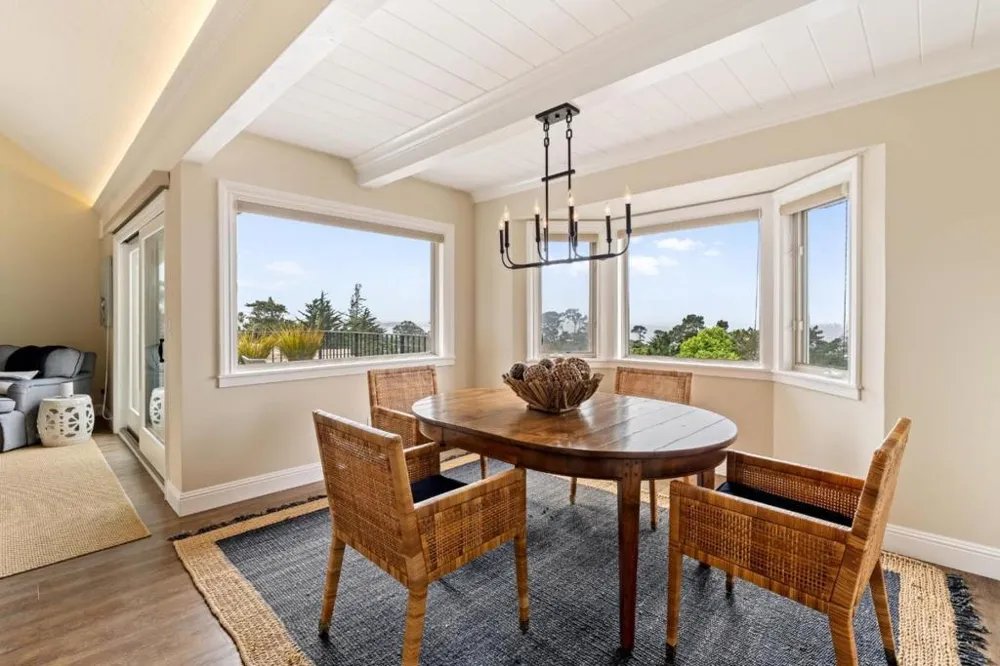 Mission 3 NW of 4th Avenue #5 Carmel, CA 93921