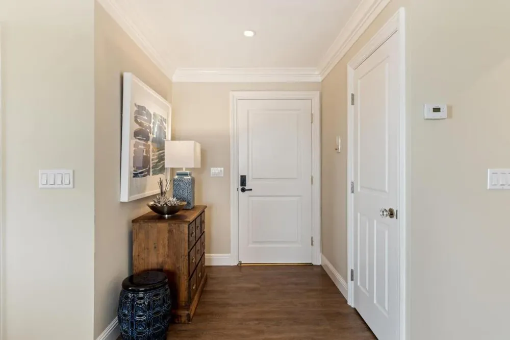 Mission 3 NW of 4th Avenue #5 Carmel, CA 93921