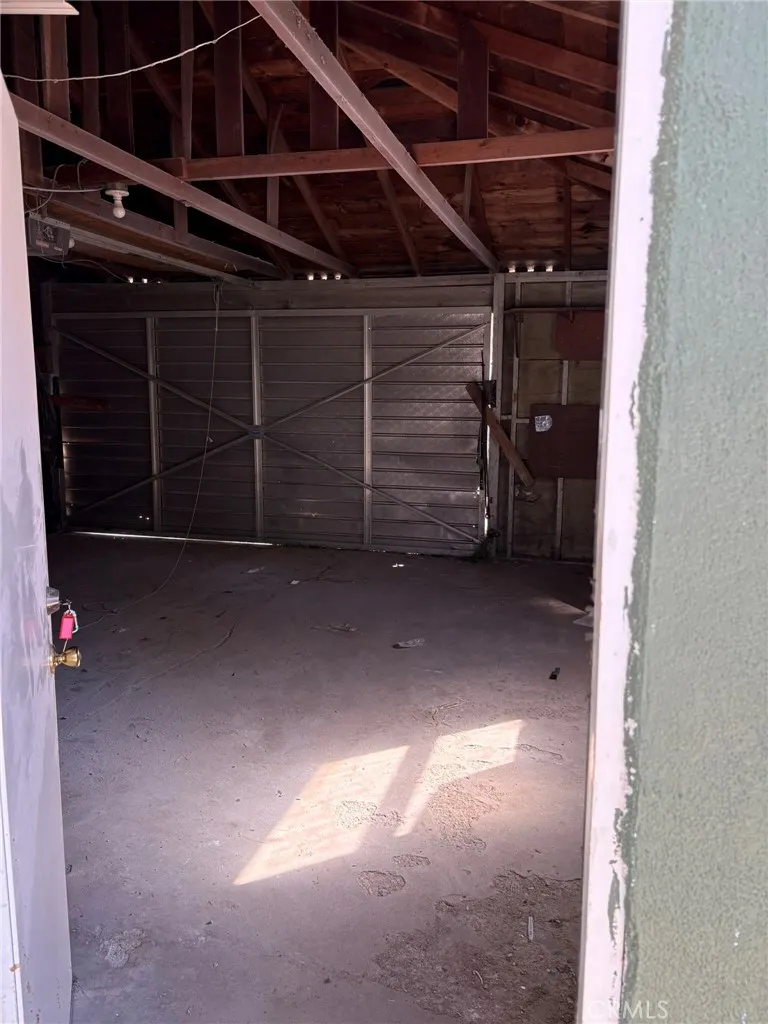 2325 Verde Bakersfield, CA 93304