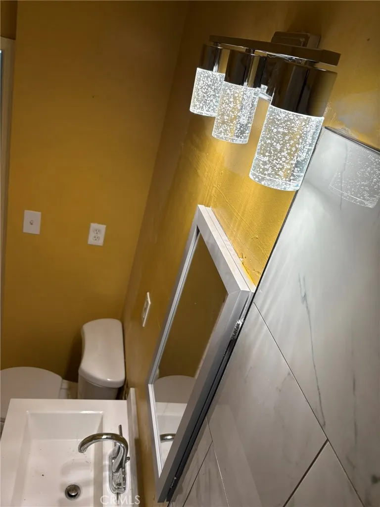 2325 Verde Bakersfield, CA 93304