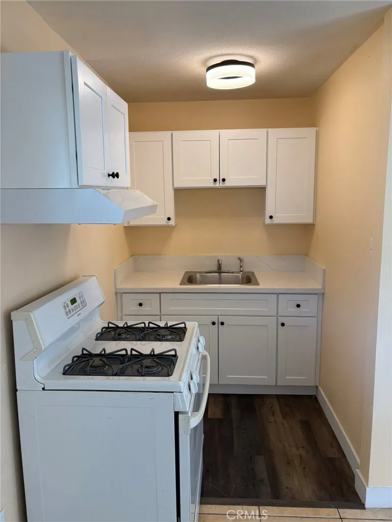 2325 Verde Bakersfield, CA 93304