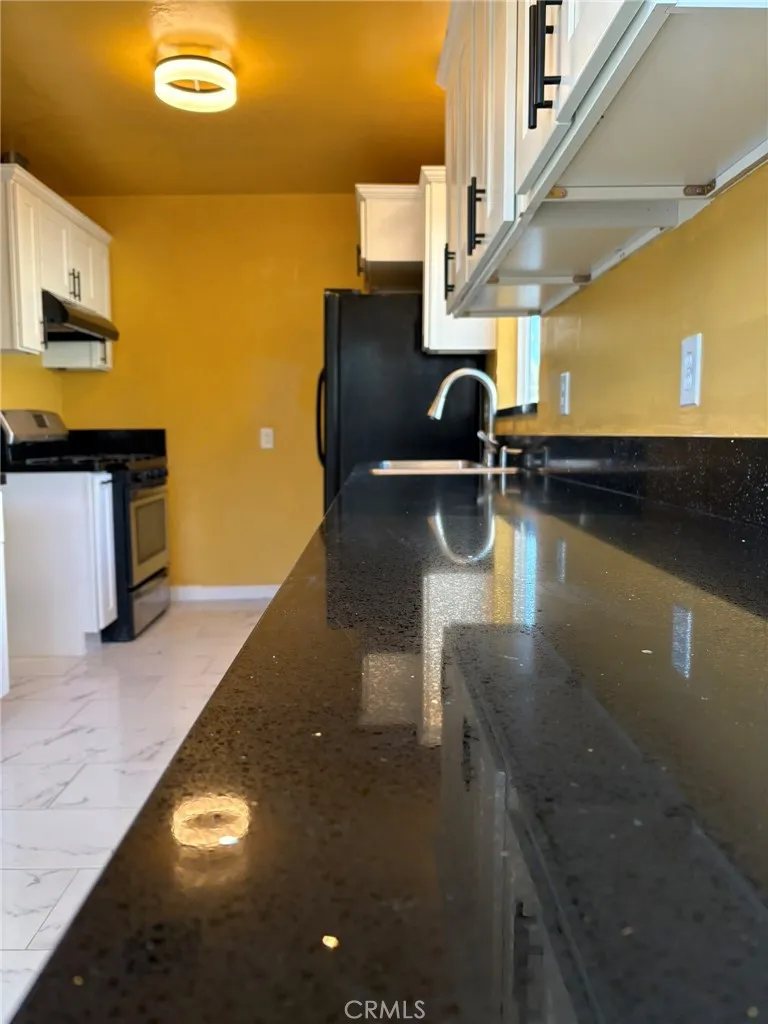 2325 Verde Bakersfield, CA 93304