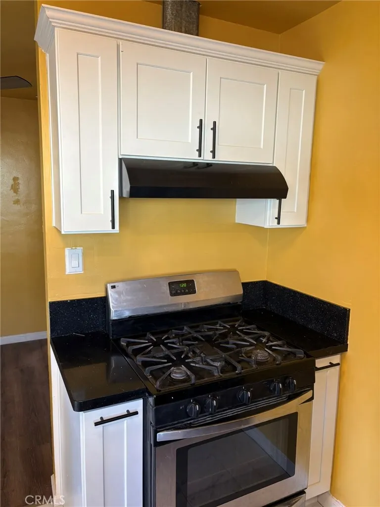 2325 Verde Bakersfield, CA 93304