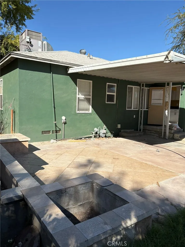 2325 Verde Bakersfield, CA 93304