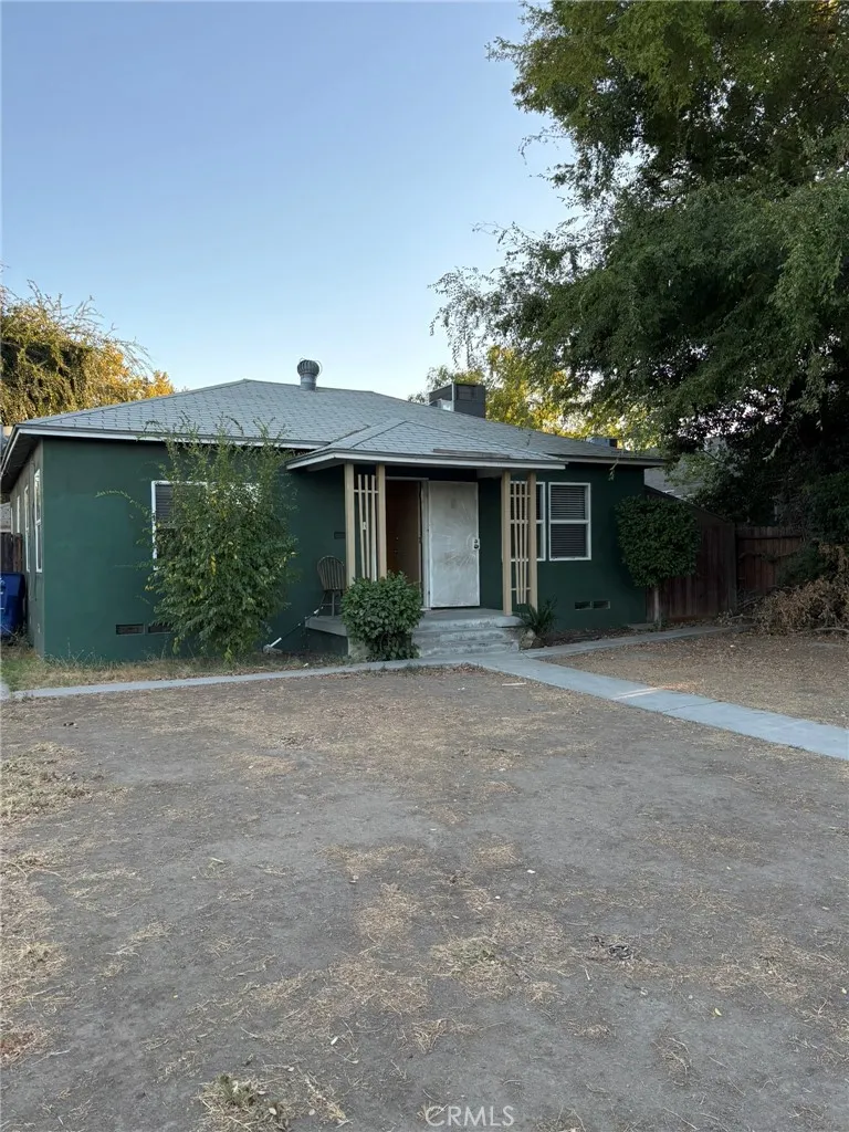2325 Verde Bakersfield, CA 93304