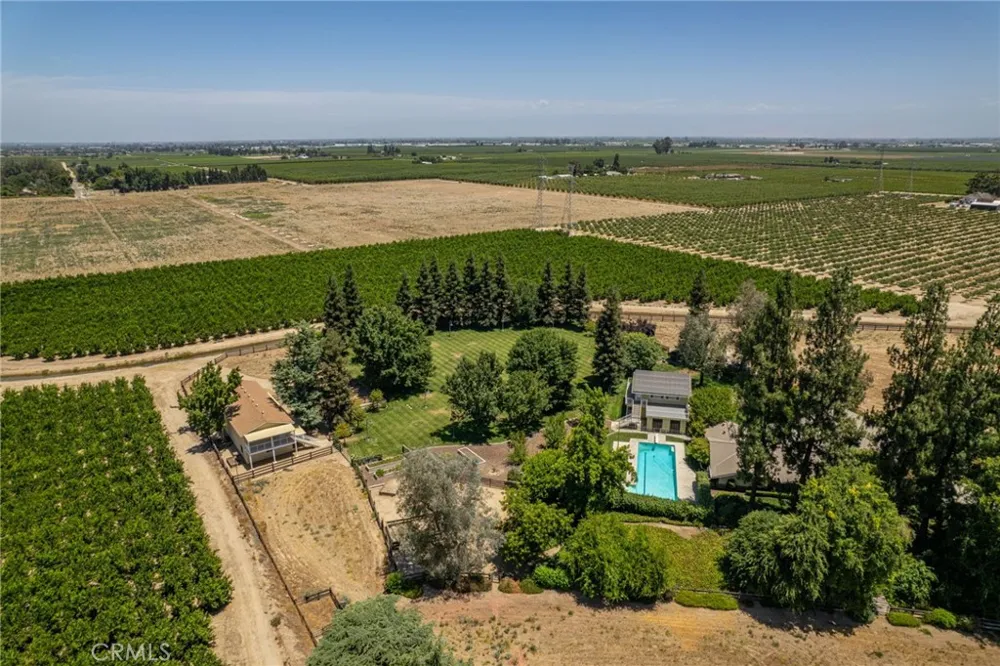 5648 E Dinuba Fowler, CA 93625