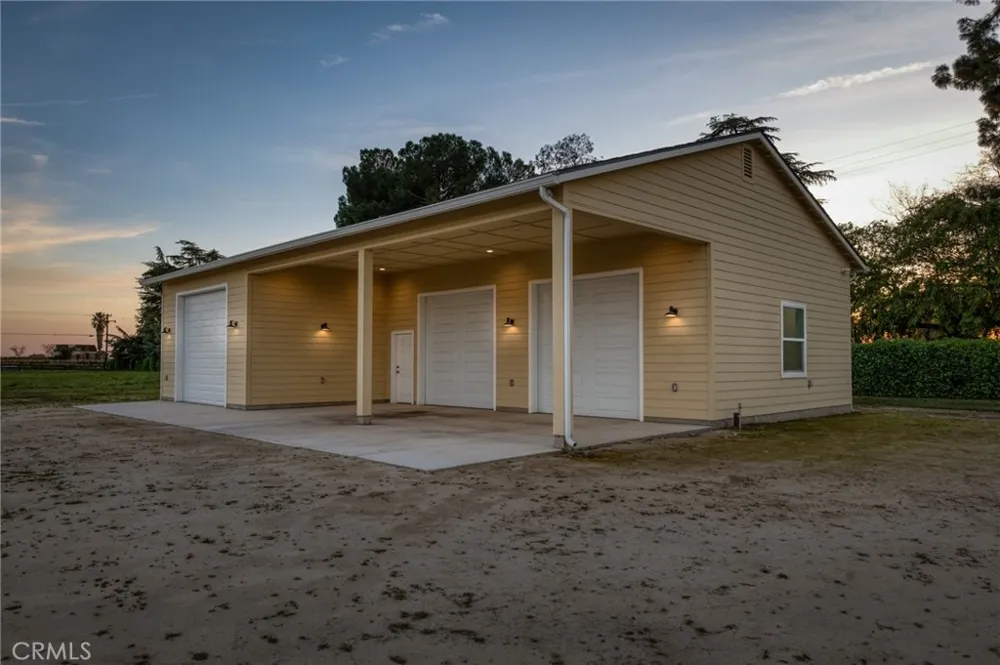 5648 E Dinuba Fowler, CA 93625