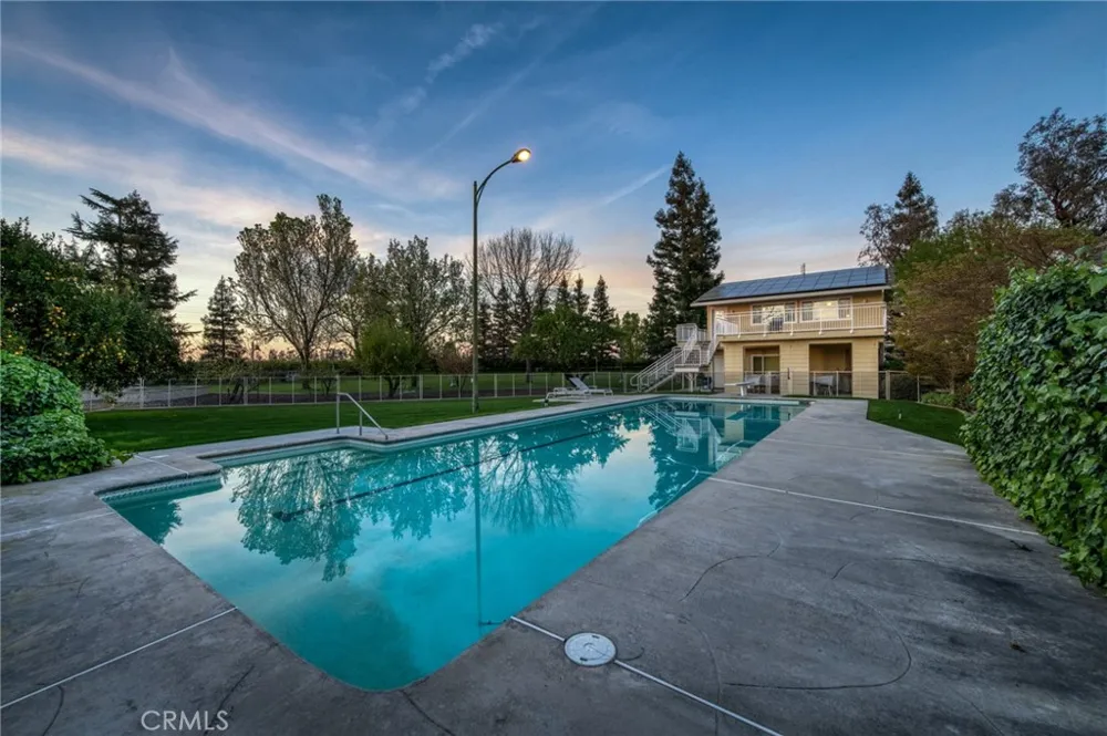 5648 E Dinuba Fowler, CA 93625