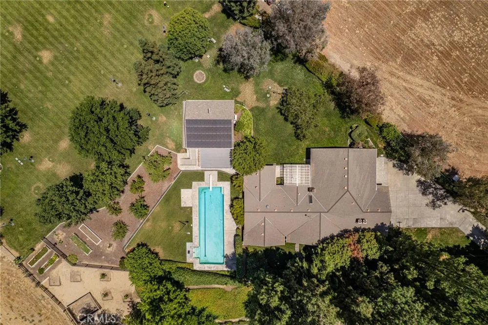 5648 E Dinuba Fowler, CA 93625
