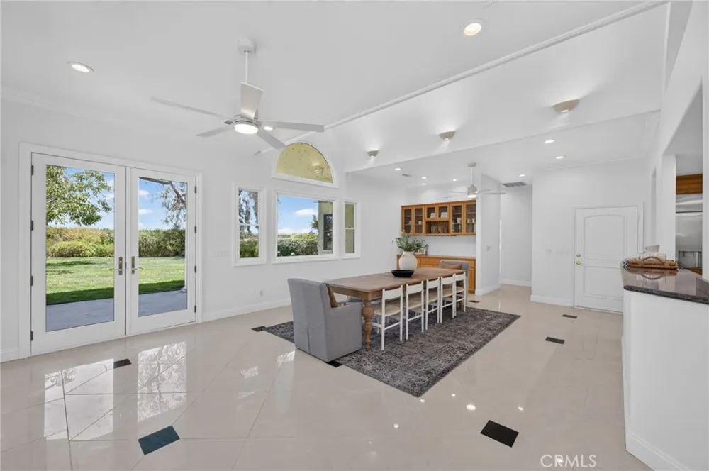 5648 E Dinuba Fowler, CA 93625