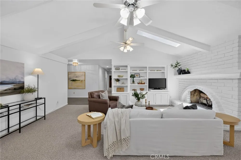 5648 E Dinuba Fowler, CA 93625