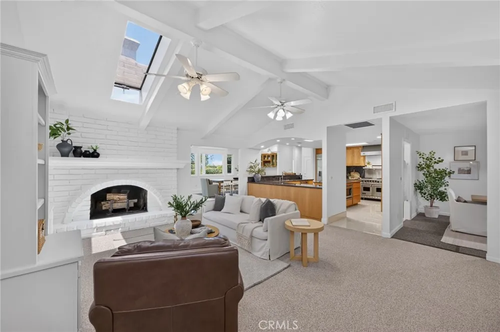 5648 E Dinuba Fowler, CA 93625