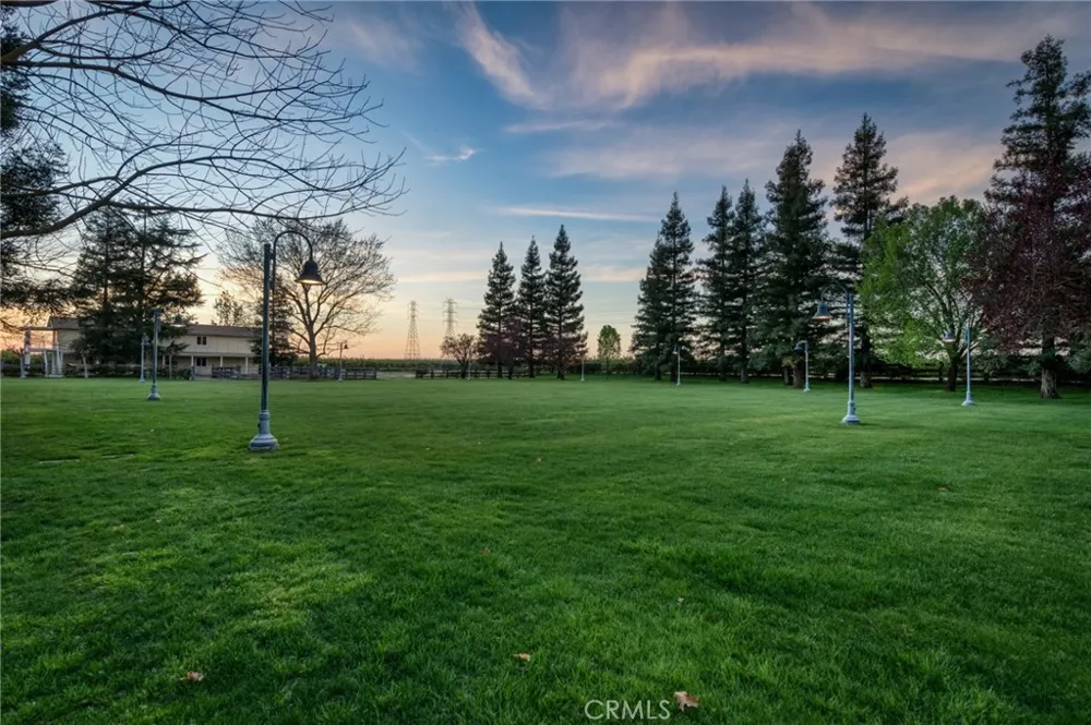 5648 E Dinuba Fowler, CA 93625