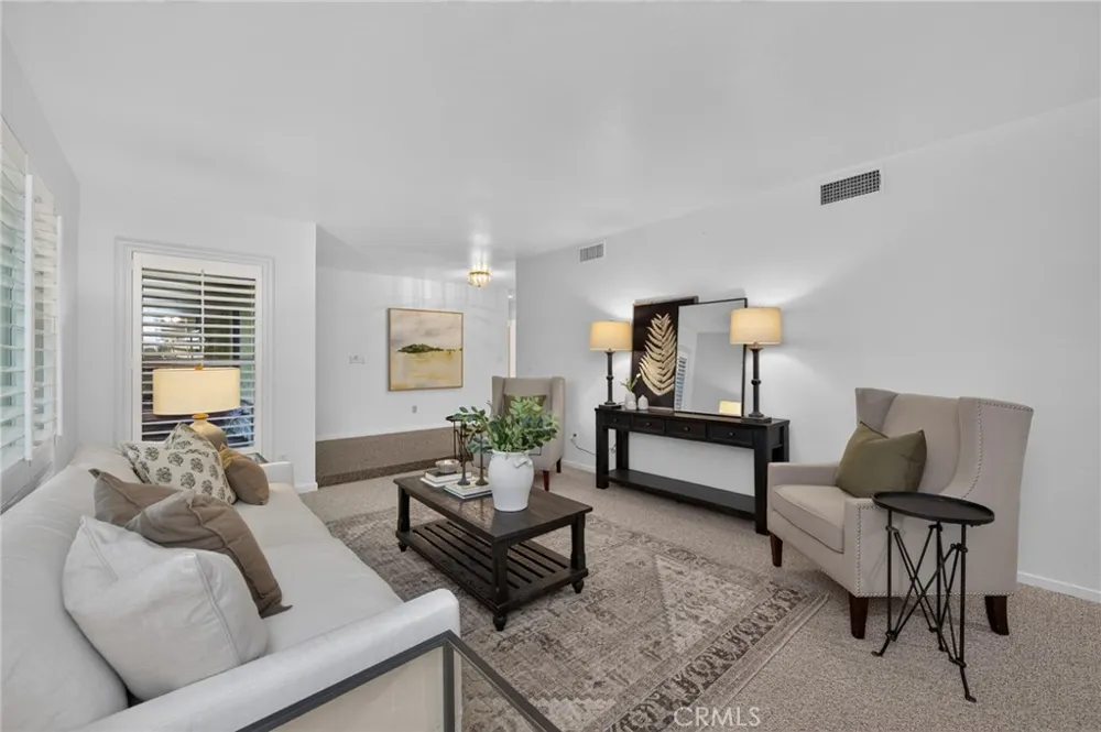 5648 E Dinuba Fowler, CA 93625