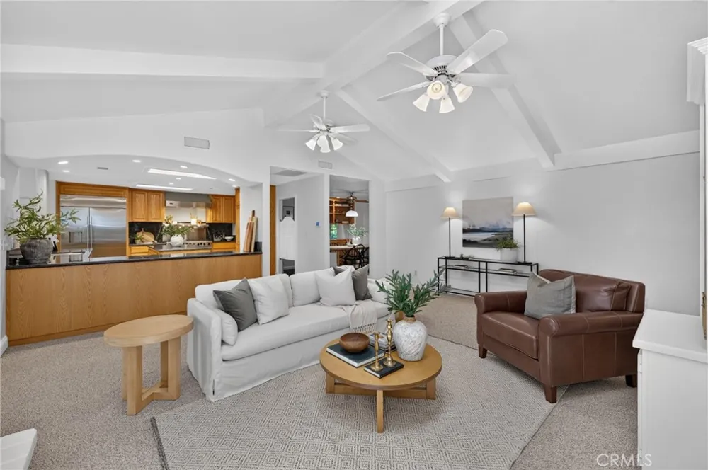 5648 E Dinuba Fowler, CA 93625