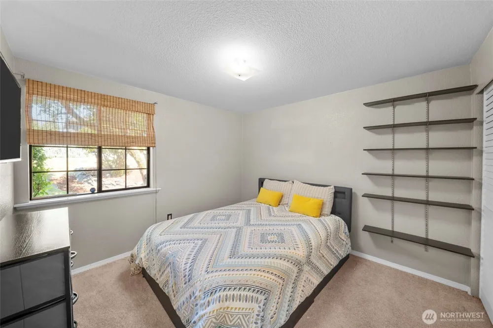 8904 121st Street Puyallup, WA 98373