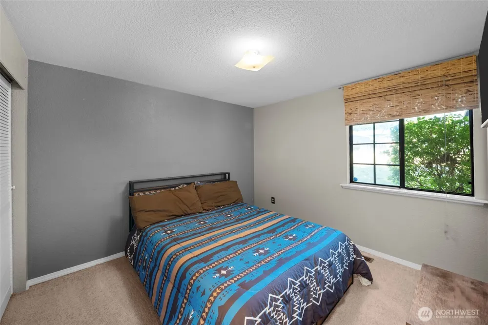 8904 121st Street Puyallup, WA 98373