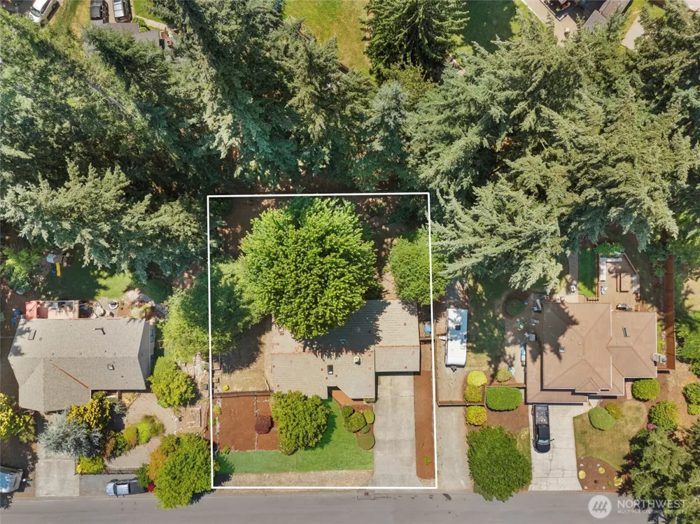8904 121st Street Puyallup, WA 98373