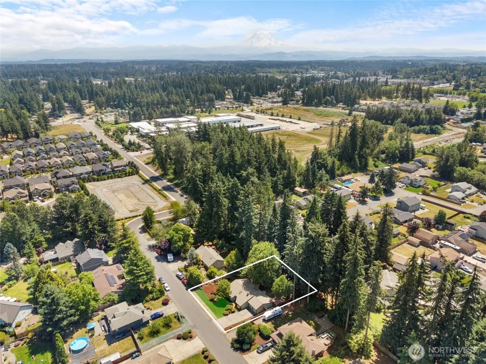 8904 121st Street Puyallup, WA 98373