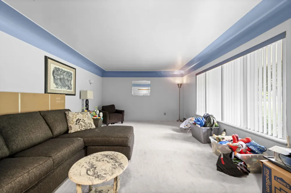 24319 Tamarack Trail Southfield, MI 48075