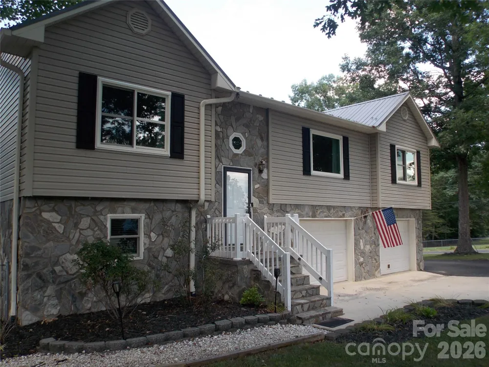 4249 Beach Road Hudson, NC 28638