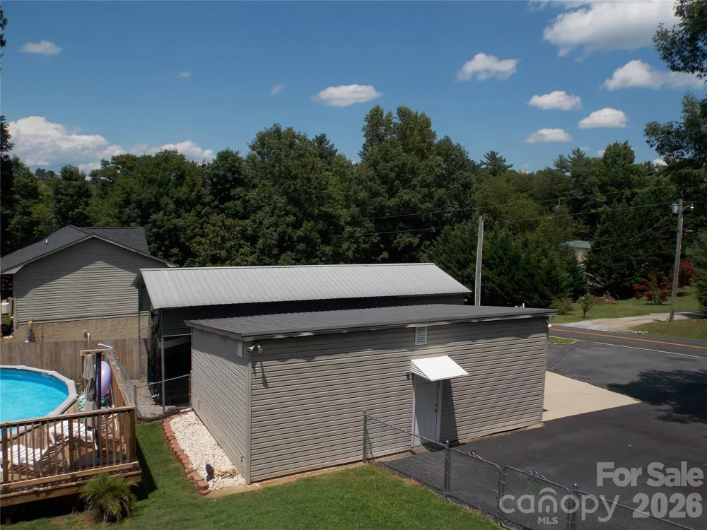 4249 Beach Road Hudson, NC 28638