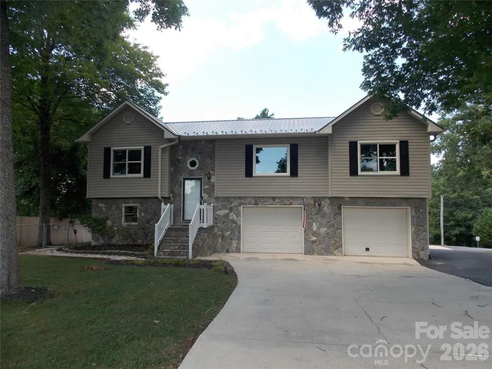 4249 Beach Road Hudson, NC 28638