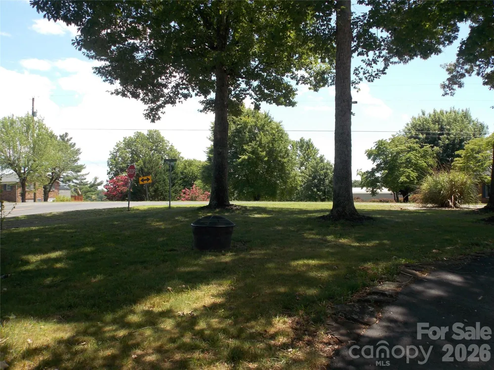 4249 Beach Road Hudson, NC 28638