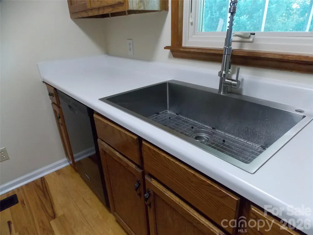 4249 Beach Road Hudson, NC 28638