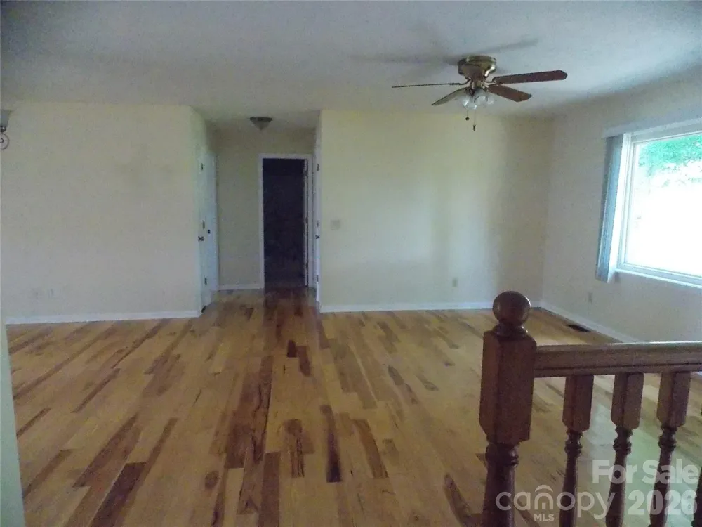 4249 Beach Road Hudson, NC 28638