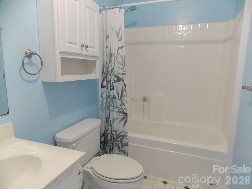 4249 Beach Road Hudson, NC 28638