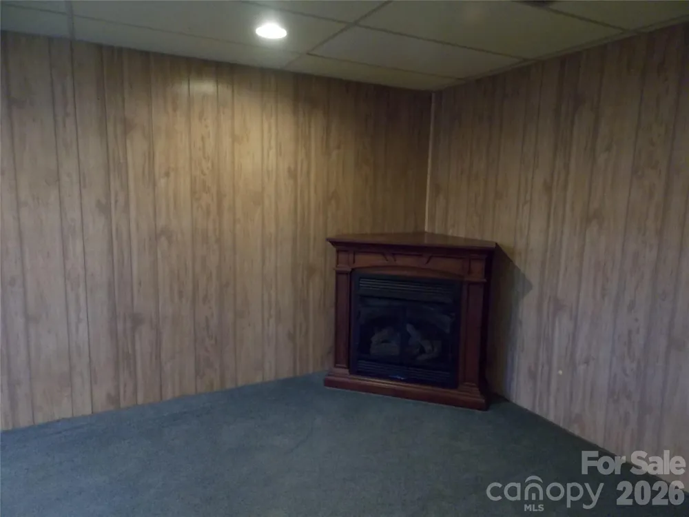 4249 Beach Road Hudson, NC 28638