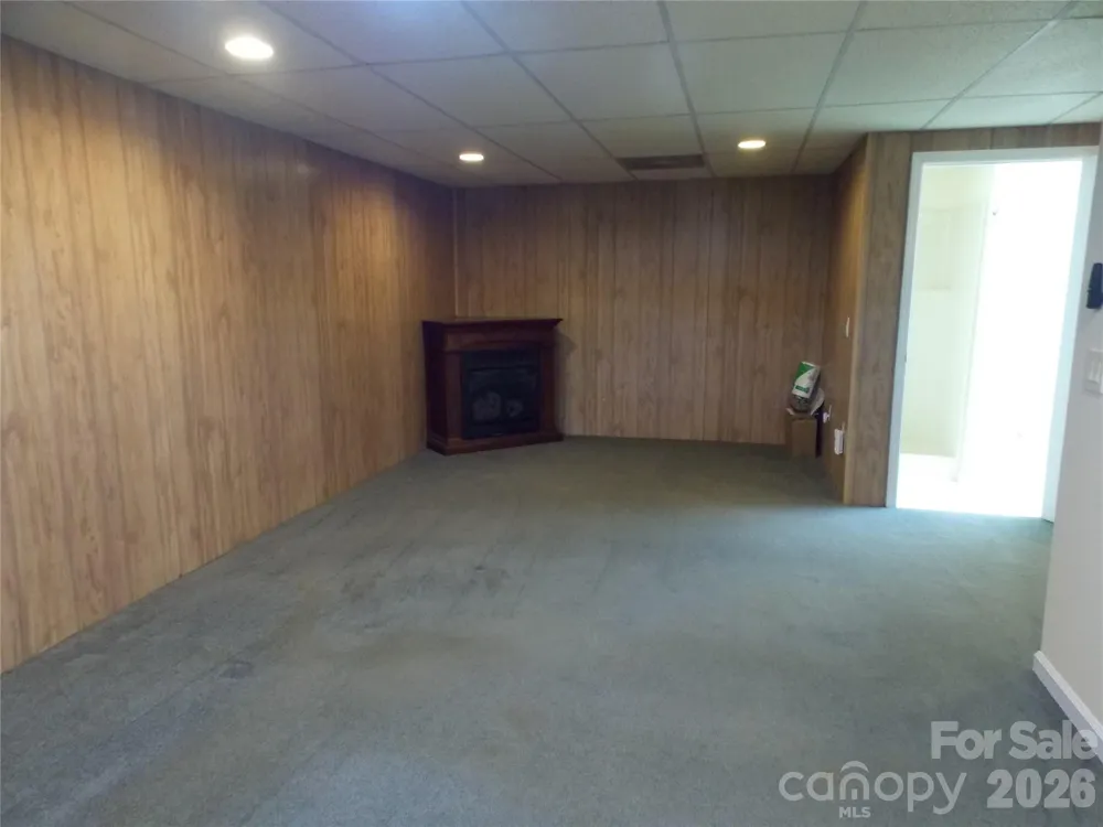 4249 Beach Road Hudson, NC 28638